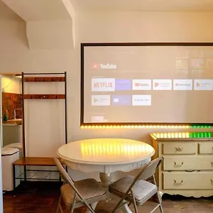  Appartamento With Cinema@paris Chatelet Francia